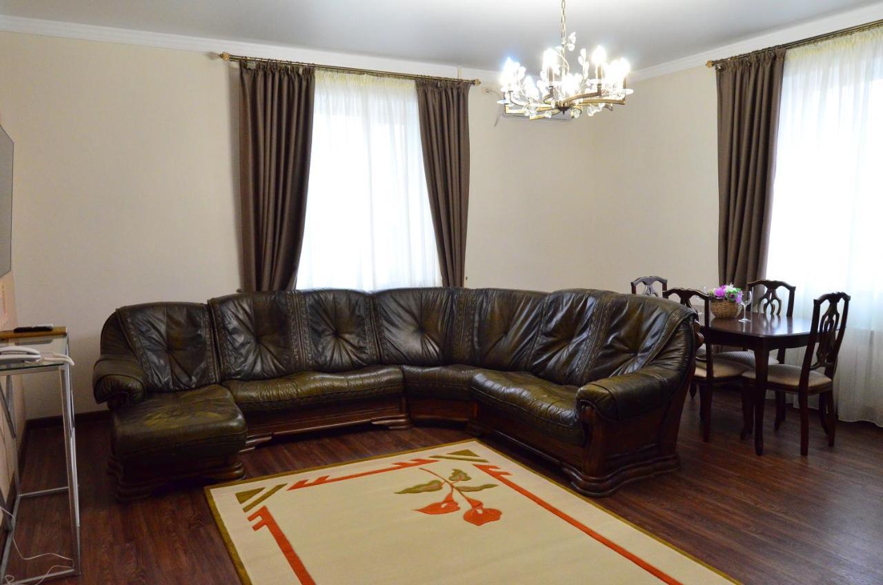 Golden Park Hotel Pavlodar Exteriér fotografie