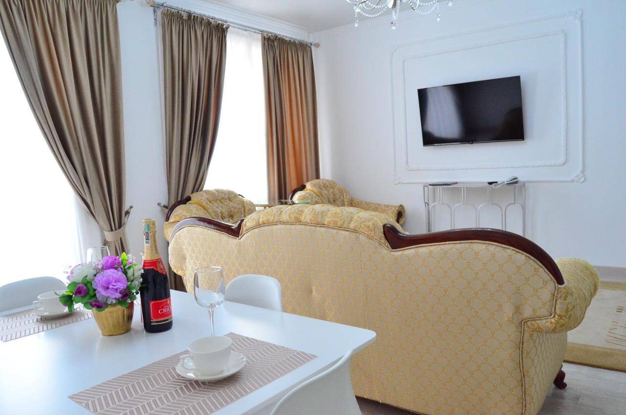 Golden Park Hotel Pavlodar Exteriér fotografie